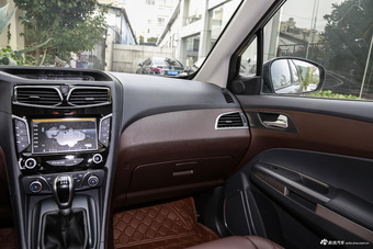 2016款海马V70 2.0L手动适·畅型 6座