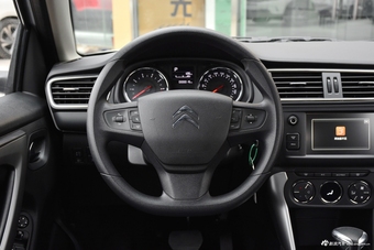 2018款雪铁龙C3-XR 1.6L自动先锋型