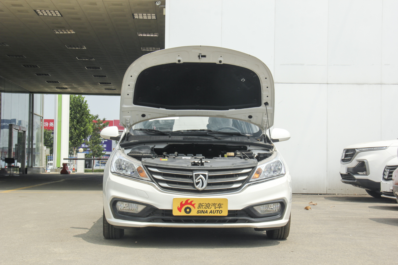 2017款宝骏310 1.5L手动舒适型图片