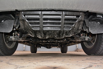 2017款帕杰罗·劲畅SPORT 3.0L自动V6中东版