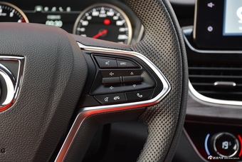 2017款宝骏730 1.5T自动旗舰型7座