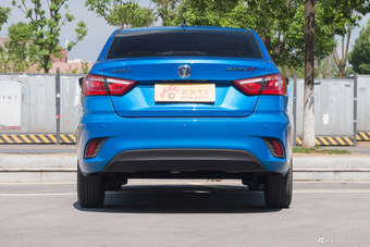 2018款逸动DT 1.6L手动尊享型