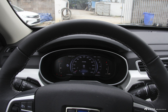 2018款吉利博越1.8TD自动智慧型4G互联版