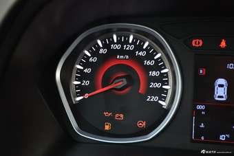 2017款东南DX3 1.5L手动豪华型