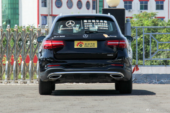 2018款奔驰GLC改款2.0T自动300 4MATIC动感型