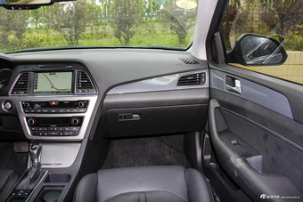 索纳塔九 2015款 2.4L TOP旗舰型