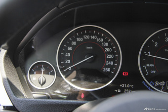 2016款宝马3系 2.0T自动328i M运动型