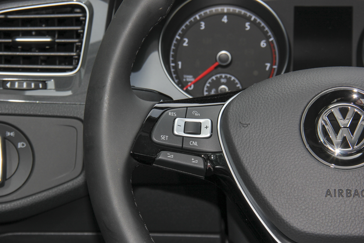 2018款高尔夫1.4T自动舒适型230TSI