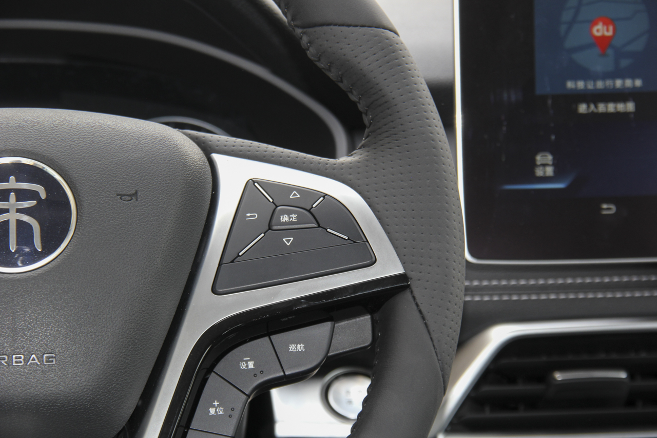 2019款比亚迪宋1.5TI自动智联越动型