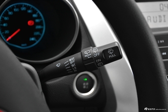 2017款比亚迪元1.5L自动酷炫时尚型