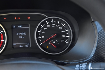 2017款风骏5 2.4L手动欧洲版汽油两驱精英型大双排4G69S4N