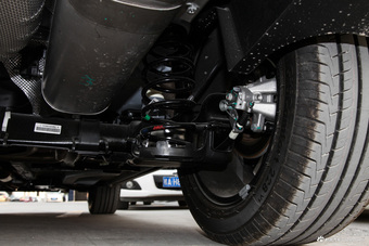 2018款标致2008 1.6L自动时尚版