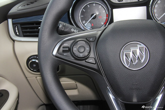 2016款威朗轿跑1.5L自动进取型15S