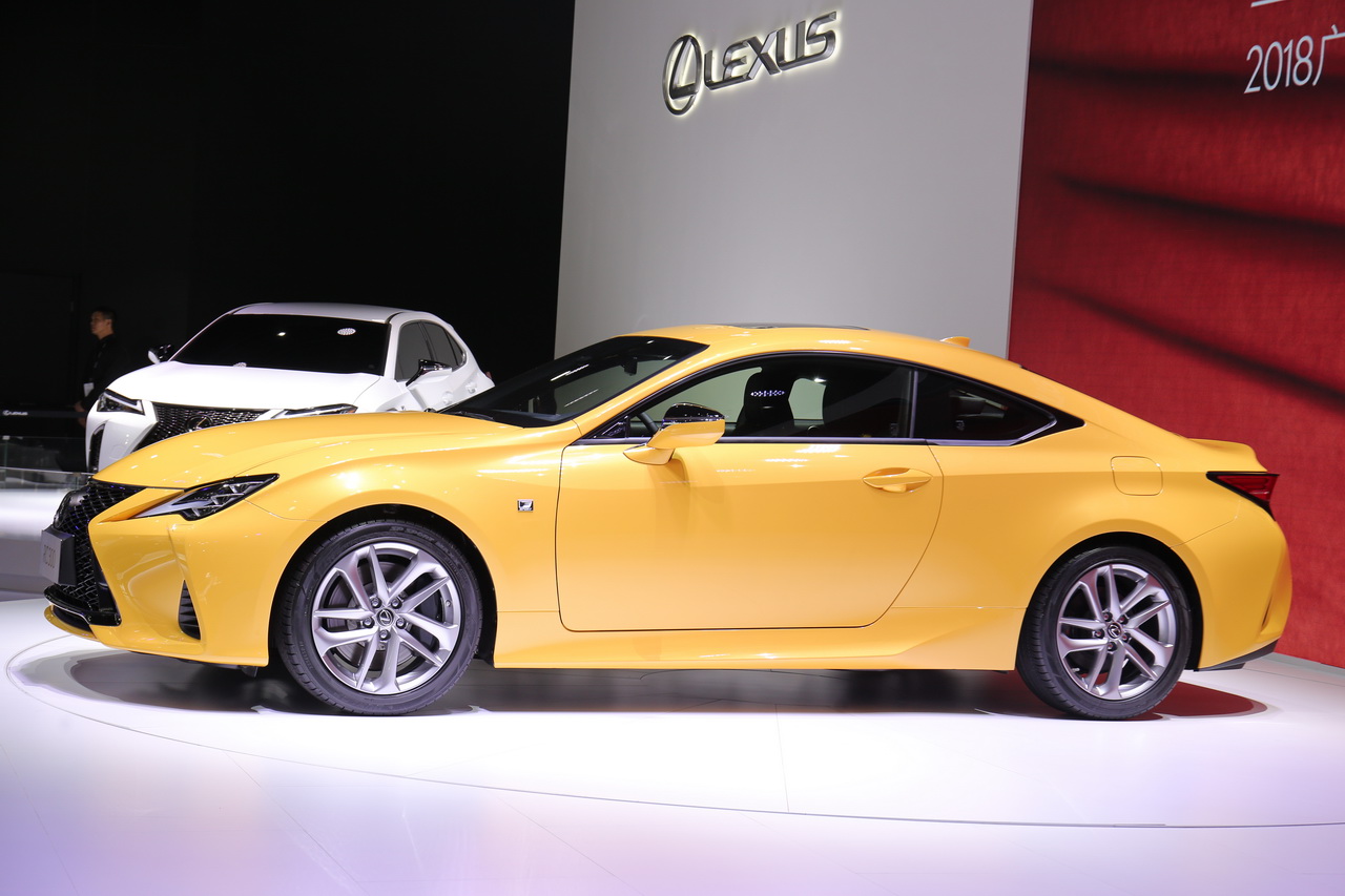 2018广州车展实拍：雷克萨斯RC