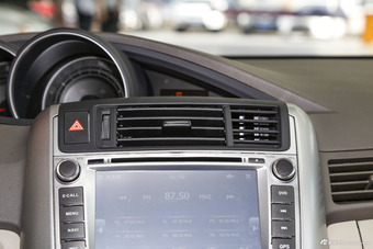 2014款逸致1.8L自动精英版