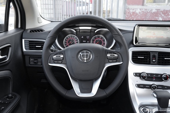 2017款中华H3 1.5L自动豪华型