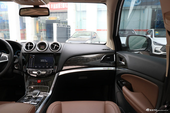 2017款比亚迪唐 全时四驱豪雅型