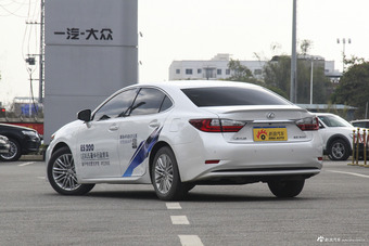 2016款雷克萨斯ES 2.0L自动200 Midnight特别限量版