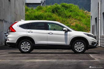 2015款CR-V 2.0L自动两驱风尚版