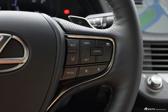 2018款雷克萨斯LS 3.5L自动500h F-SPORT 