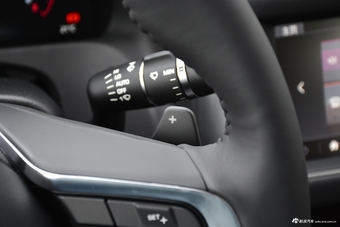 2018款捷豹XFL 2.0T自动250PS尊享版