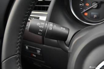 2018款阿特兹2.0L自动蓝天尊贵版