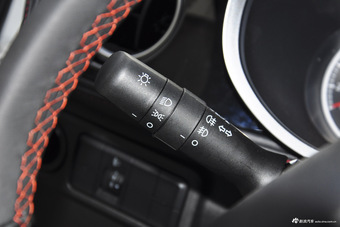 2016款中华V3 1.5L手动精英型