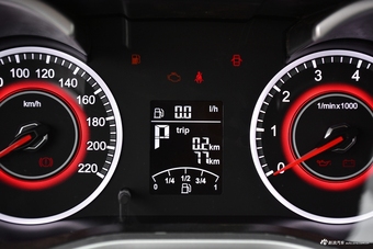 2017款中华H3 1.5L自动精英型