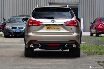 2015款比亚迪唐2.0T自动四驱旗舰型