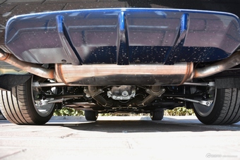 2018款英菲尼迪Q50L 2.0T自动豪华运动版