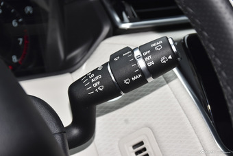 2018款揽胜星脉3.0T自动P380 R-DYNAMIC SE