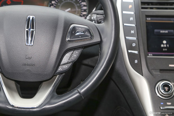 2014款林肯MKC 2.0T自动四驱尊耀版