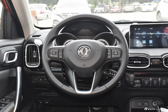 2017款风神AX4 1.6L自动潮尚型