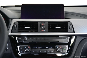 2019款宝马3系2.0T自动运动曜夜版320i M