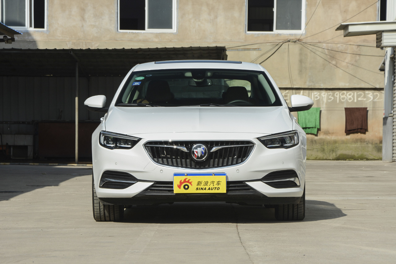 2017款君威2.0T自动尊贵型28T