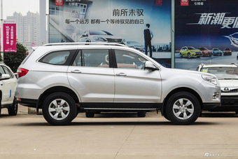 2016款萨瓦纳2.0T自动四驱汽油尊享版5座