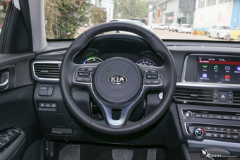 2018款起亚K5 PHEV 2.0L自动智尊版