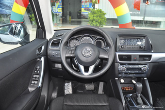 2015款马自达CX-5 2.0L自动两驱都市型