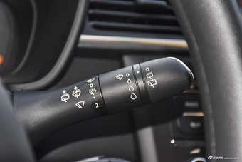 2016款科雷嘉2.0L自动两驱舒适版