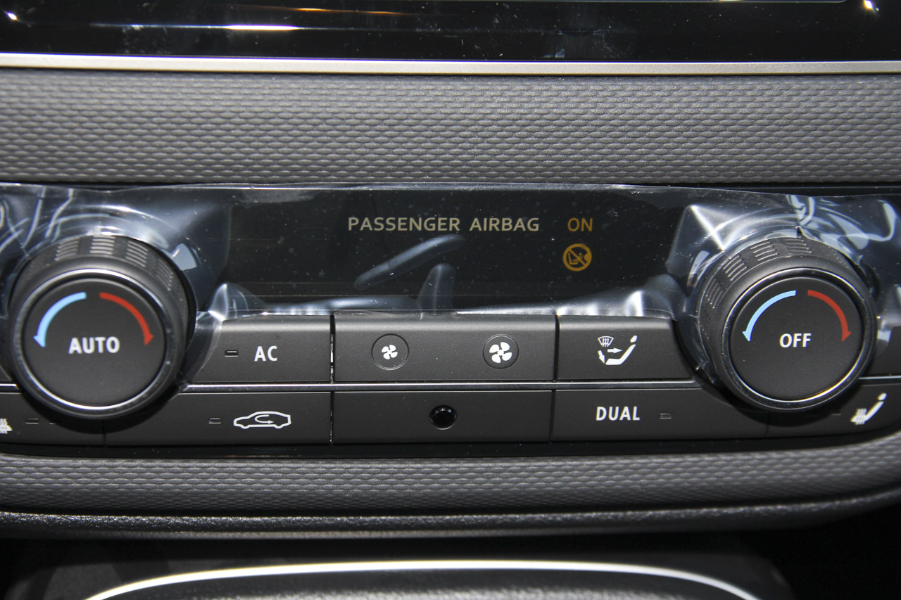 2017款观致5 1.6T自动旗舰型