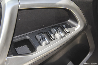 2016款瑞虎5 2.0L自动家尊信赖版