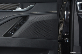 2017上汽大通D90 2.0T自动两驱水星