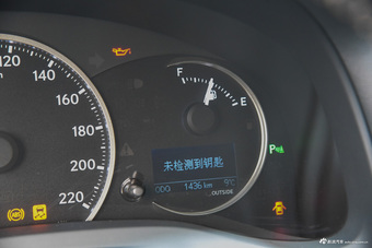 2014款雷克萨斯CT 1.8L自动200h F-Sport双色