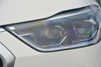 2017上汽大通D90 2.0T自动四驱北极星