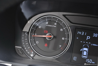 2017款众泰T600 Coupe 1.5T自动尊贵型