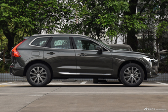 2018款沃尔沃XC60 2.0T自动四驱T5智雅豪华版