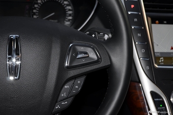 2017款林肯MKX 2.7T自动四驱尊耀版