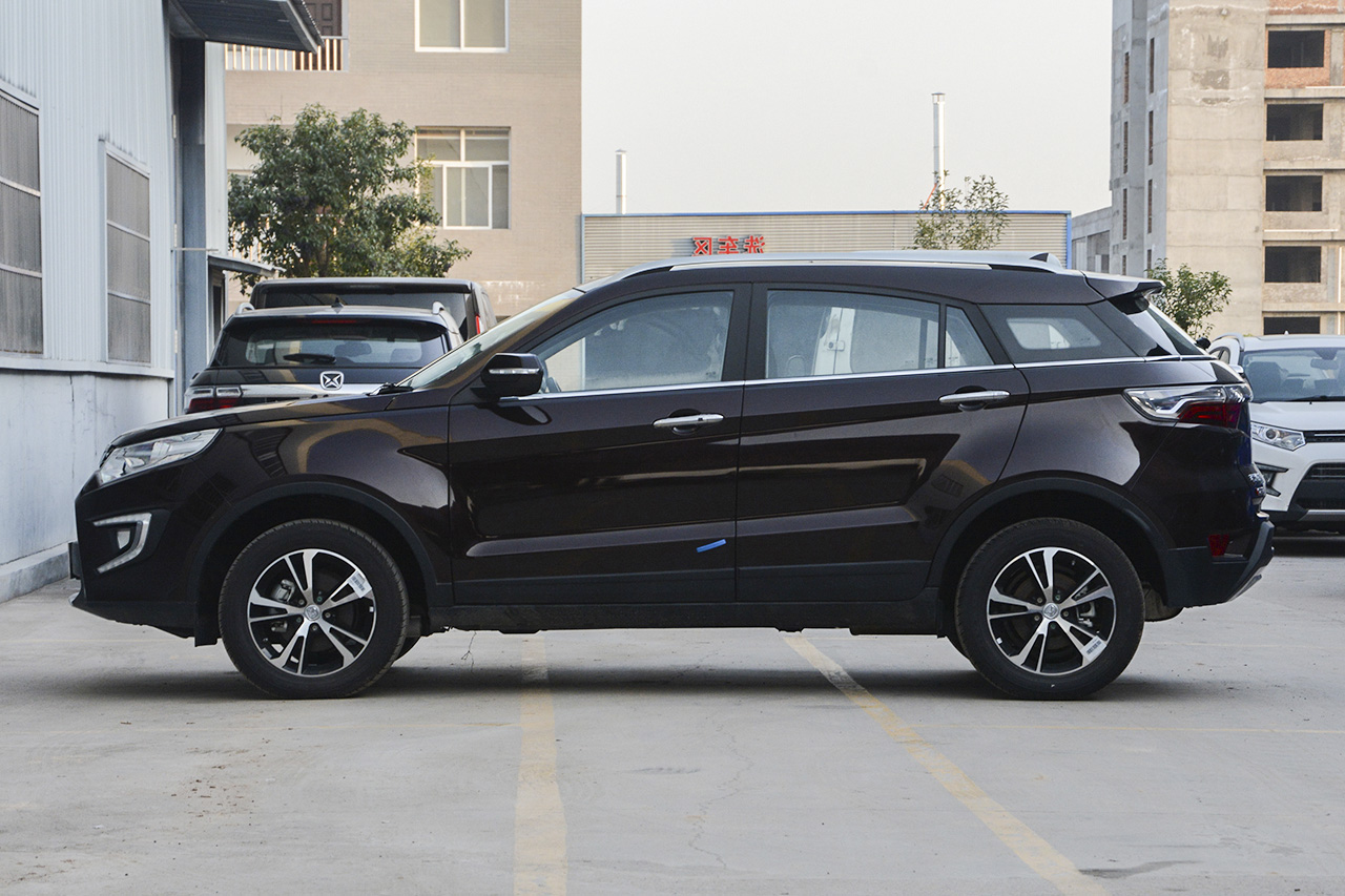 2016款驭胜S330 1.5T自动两驱尊贵版