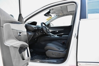 2017款标致5008 1.8T自动380THP豪华版7座