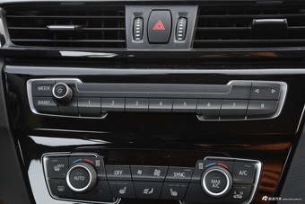 2016款宝马X1 1.5T自动sDrive18Li尊享型